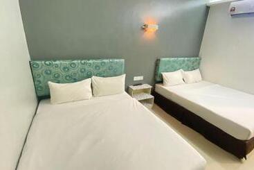 Hotel Standard Family 4 Pax Kd Pj