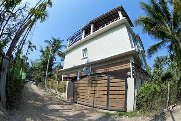 تختخواب و صبحانه Seasons Boutique Lodge  Ngapali