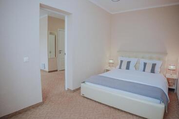 هتل &restaurant Premium Club