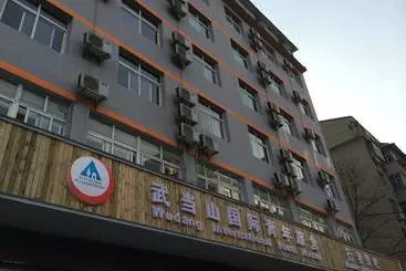 Wudang International Youth Hostel