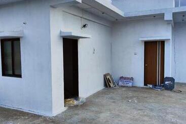 Hotel Shri Resort & Lodging