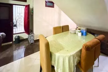 호텔 Wisma Falira Serang Syariah Mitra Reddoorz