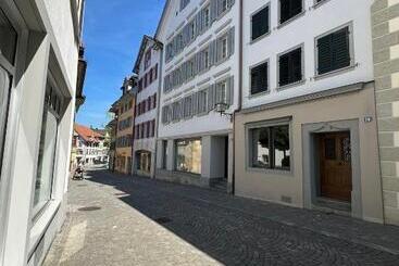 Aparthotel Ariser   Zug Old Town Suites