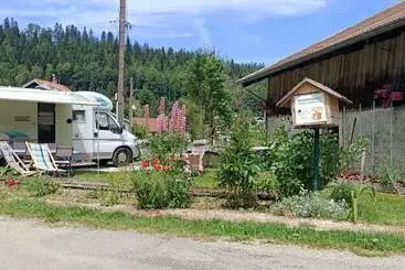 ベッドアンドブレックファースト La Grand Raie Table D Hôtes