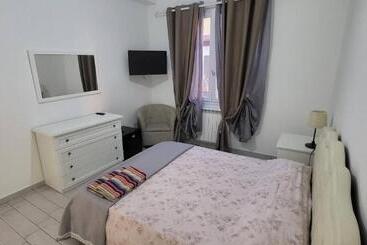 پانسیون Camera Vicino A Mare E Pineta