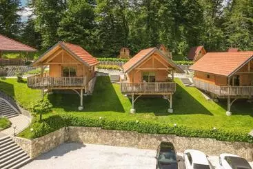 پانسیون Resort Pri Hrastu