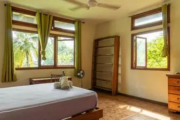 پانسیون Garden Rooms