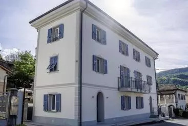 Huoneistohotelli La Terra Di Mezzo