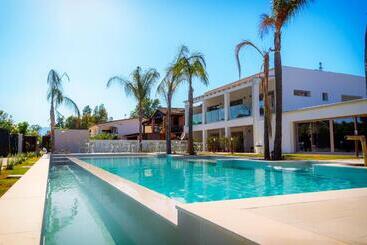 Panzió Palm Beach Resort