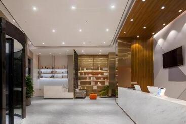 Borrman Hotel Guilin North Railway Station Zhonghao International