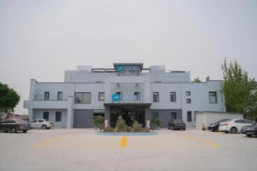 Hanting Hotel Tianjin Binhai Airport Economic Zone Metro Station