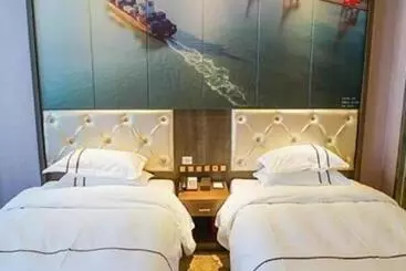 Starway Hotel Urumqi Economic Development Zone Railway Station