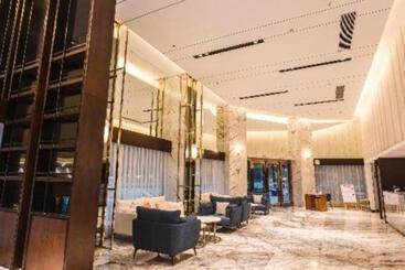 Borrman Hotel Yunfu Xinxing County Bus Station