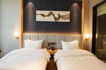 Greentree Eastern Hotel Yunnan Shangri La Yangtang Road