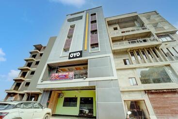 Hotel The Imperial Inn