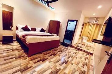 Pensió Royal Regency Palace Vijay Chowk Gorakhpur