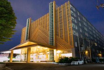 Hotel The Srivaree Airport
