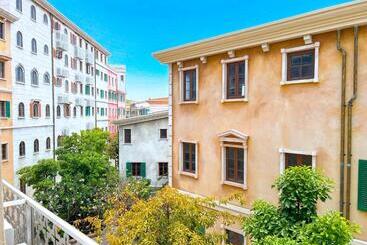 Aparthotel Linda Hotel Sunset Town Phu Quoc