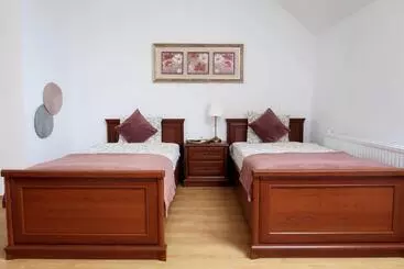 Pensjonat Csanádi Bor és Vendégház
