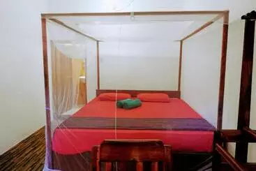 Bed and Breakfast Cresent Bay Beach