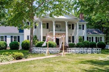 تختخواب و صبحانه Virginia Cliffe Inn