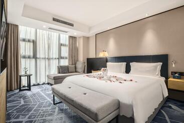 成都v Hotel精品酒店