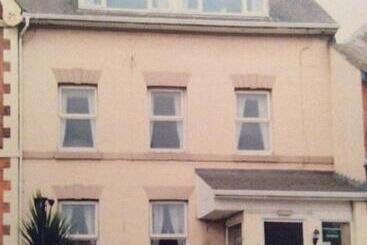 Bed and Breakfast The Olivers Guest House