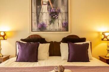 مبيت وإفطار Mistique Waters Guesthouse