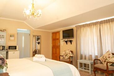 Bed and Breakfast Mistique Waters Guesthouse