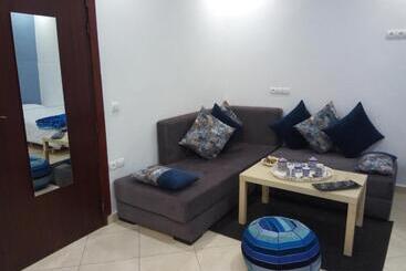 Bed and Breakfast Studios Taha