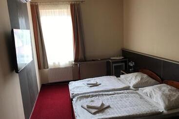 Bed & Breakfast Aranytál Panzió