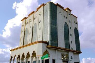 هتل Platinum The First