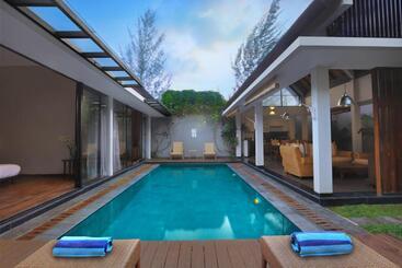 استراحتگاه Kamuela Villa Lagoi Bay Bintan