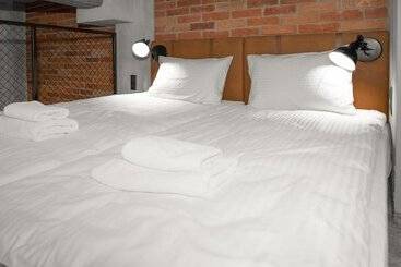 هتل Montownia Lofts & Experience