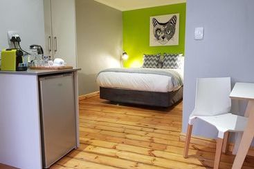 Bed & Breakfast The Vibe Guest Studios