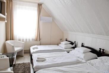 Kemence Csárda és Szálloda