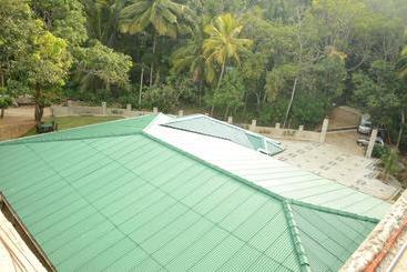 Hotel Jasmine Garden Resort