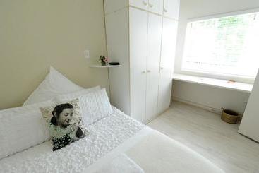 Bed and Breakfast Jaqui's Garden Guesthouse