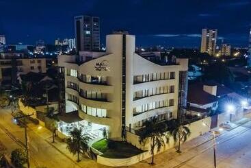 هتل Mai Suites Apart