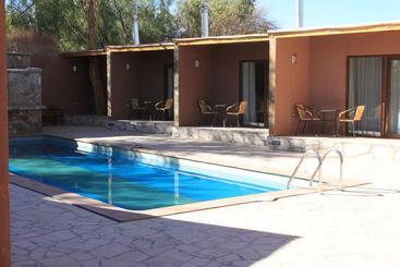 تختخواب و صبحانه Hard Road Atacama