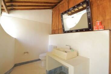 Hotelli Adeng Adeng Bungalows