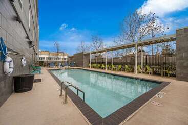 فندق Home2 Suites By Hilton Baytown