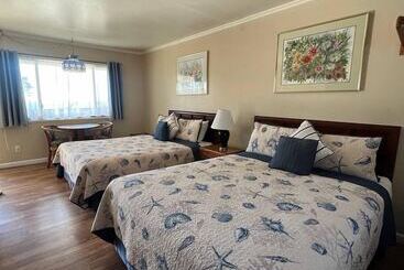 酒店 Ocean Cove Lodge Bar & Grill