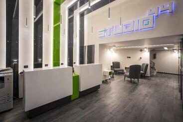 هتل Studio 44