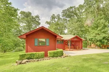 コテージ Flippin Home W/ Fire Pit: Walk To White River!