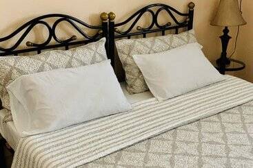 پانسیون Hostal La Casona Holguin