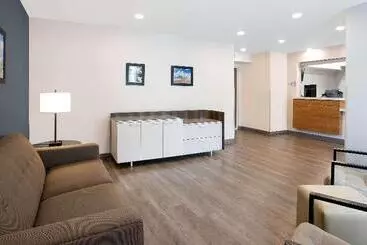 ホテル Woodspring Suites Daytona Beach Int L Speedway