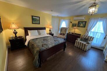 The Gridley Inn B&b