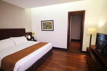 Hotel Parc Royale Suites