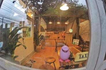 فندق صغير Slow Tree Ayutthaya